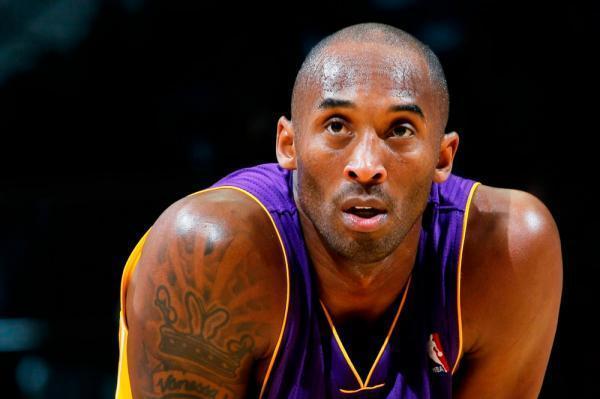 U.R.G.E.N.T.E.!JOGADOR KOBE BRYANT MORRE EM ACIDENTE AÉREO NOS ESTADOS 