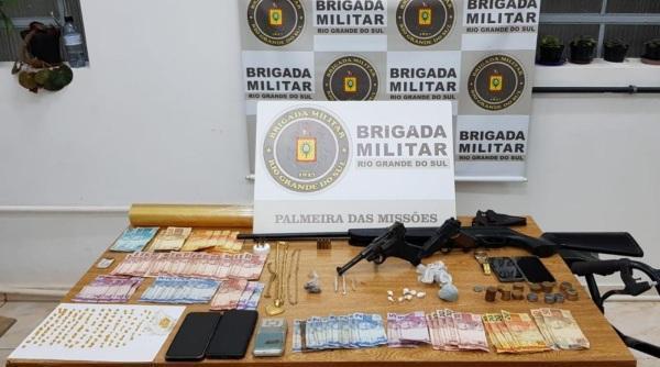 Brigada Militar de Palmeira das Missões prende 07 pessoas em chácara