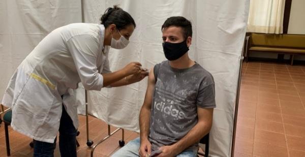 COVID-19: Vacinação nesta quarta-feira será no Auditório da Escola Annes Dias