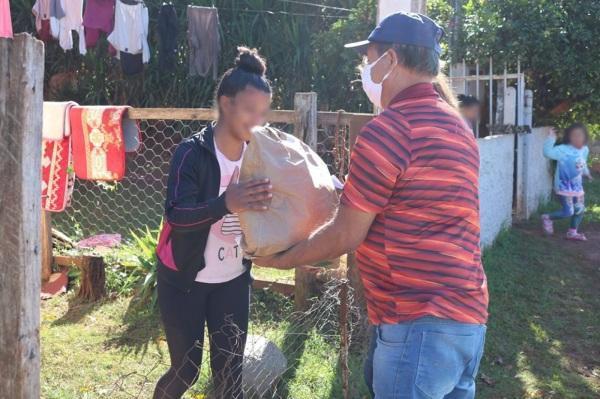 As entregas de cestas básicas às famílias em vulnerabilidade social continuam
