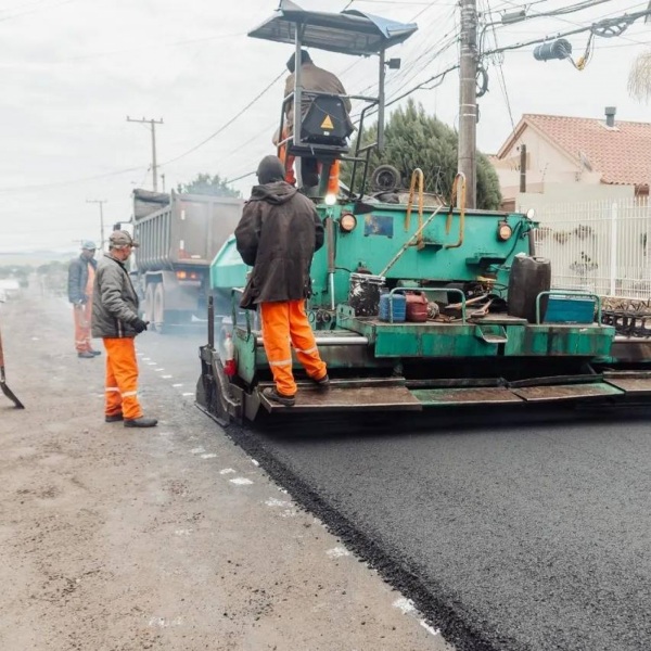 INFRAESTRUTURA> Avança Pavimentação Asfáltica da Rua Coronel Martins