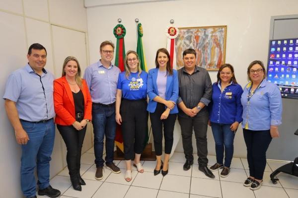 Prefeita Dra. Paula recebeu a visita do Governador do Rotary
