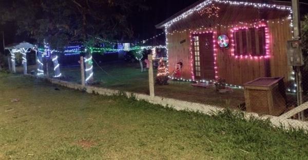 Cidade Iluminada: casa no Bairro Abegay e Essence Presentes são as vencedoras