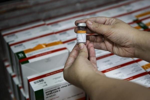 Faltam 263 mil doses de CoronaVac para aplicação da segunda dose no RS