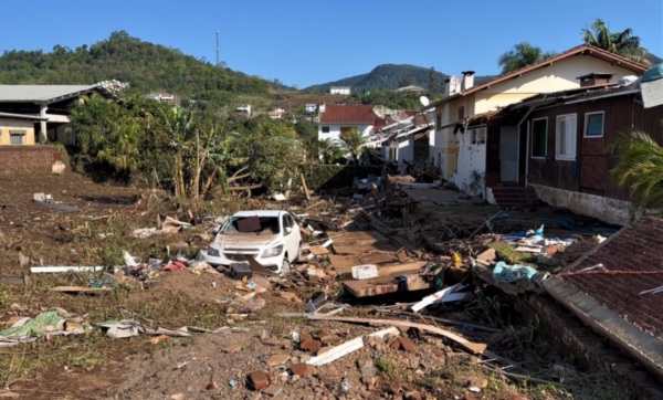 ENCHENTES CATASTRÓFICAS> Última atualização com 169 mortes e 53 desaparecidos