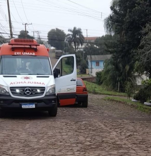 Homem morre após mal súbito e pane em carro a caminho do hospital