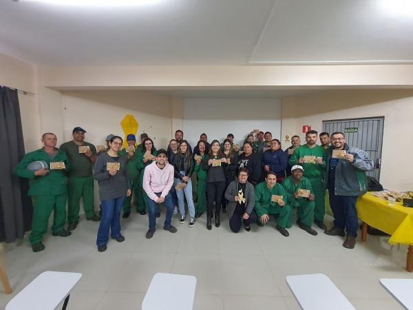 Caps AD realiza trabalho de prevenção a saúde mental em mais uma empresa