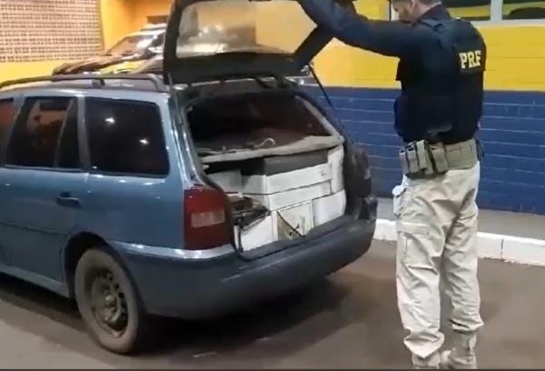 PRF apreende em Panambi, carga de bebidas importadas ilegalmente