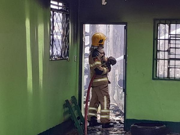 Incêndio atinge residência no bairro de Fátima em Cruz Alta
