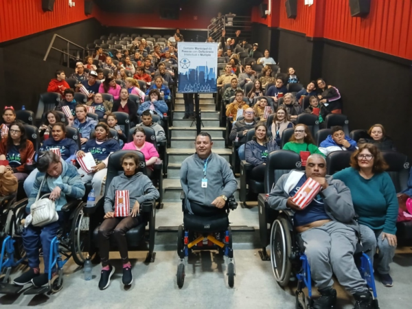 SMURFS> Cine TEA integra programação da Semana da Pessoa com Deficiência