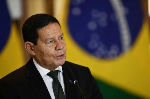 Vice-presidente Hamilton Mourão testa positivo para a Covid-19