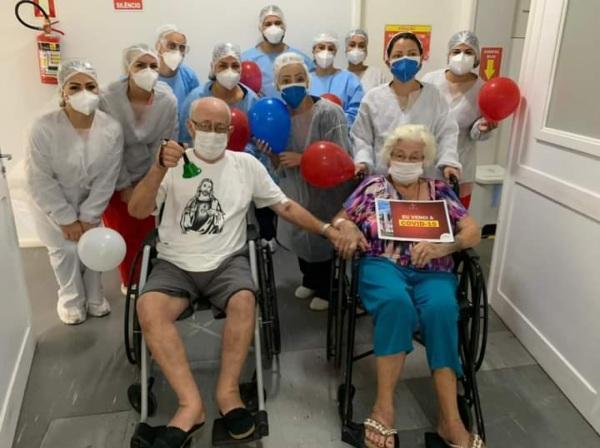 Três pacientes recuperados da Covid-19 recebem alta hospitalar no HSVP