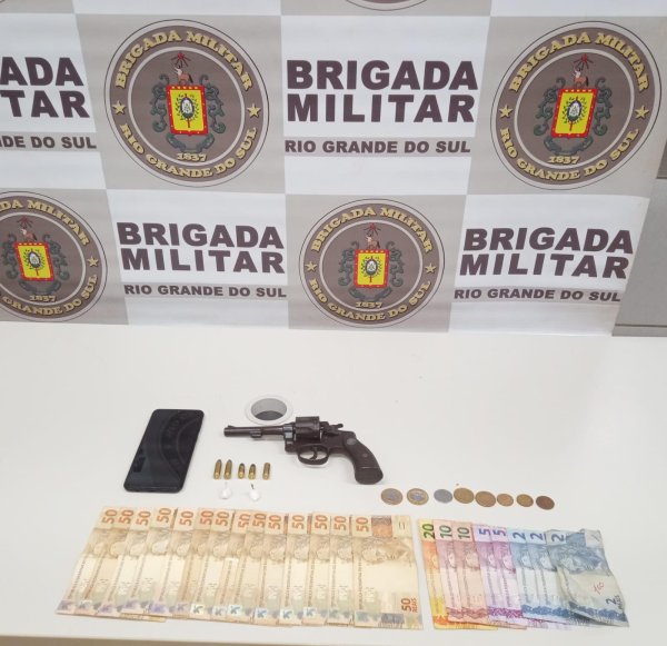 POLÍCIA> Homem é preso por porte ilegal de arma de fogo no Centro de Cruz Alta