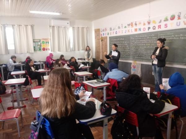 SMDS realiza rodas de conversa sobre prevenção do ato infracional em escolas