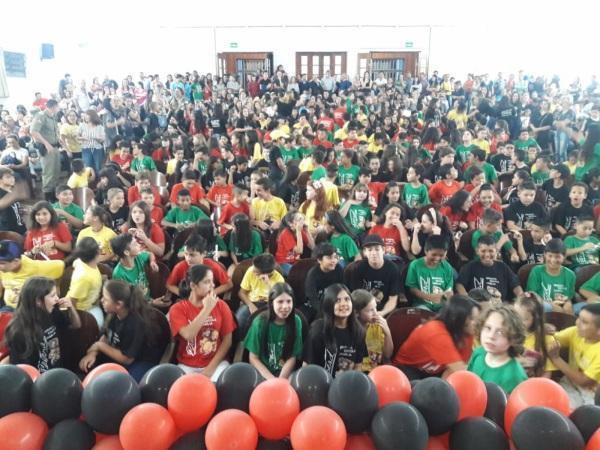 Brigada Militar Forma 415 alunos do PROERD em Cruz Alta