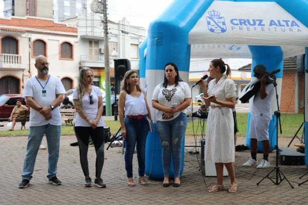 Atividades na praça encerraram a  Campanha Janeiro Branco em Cruz Alta