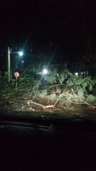 Com rajadas de 74km/h , Tupanciretã teve falta de energia e transtornos 