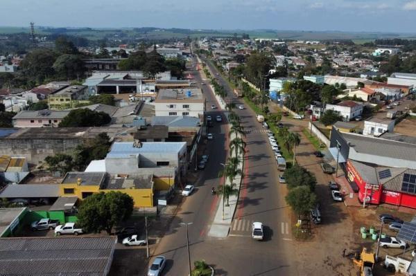 Inaugurado asfalto na Avenida Plácido de Castro