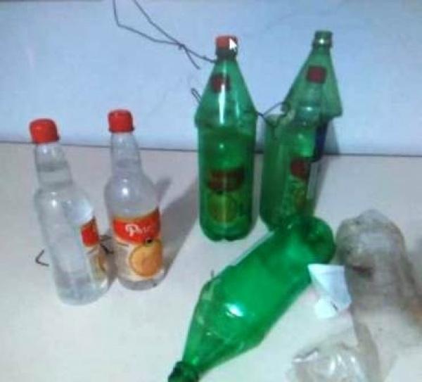 Garrafas de cachaça foram arremessadas no telhado do Presídio em Cruz Alta