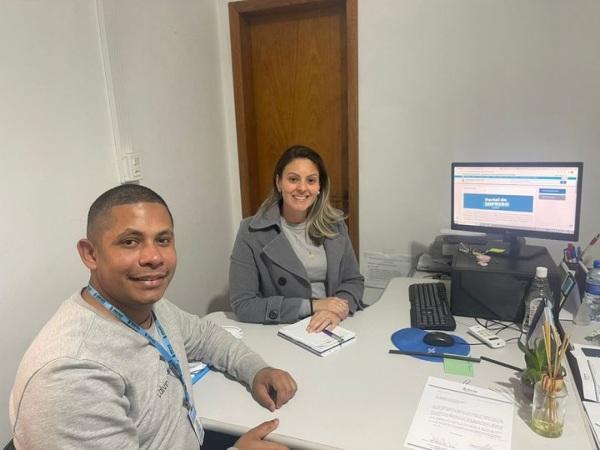 Reunião trata da oferta de vagas de emprego para público jovem