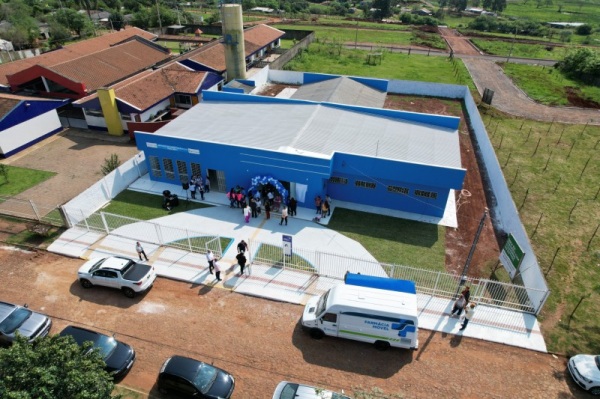 HOJE> Secretária Estadual da Saúde, Arita Bergmann inaugura a ESF Vida Nova 