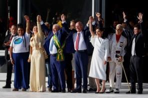 Lula toma posse e assume 3º mandato como presidente