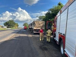 BR-158: Princípio de incêndio em carreta na tarde da segunda-feira 