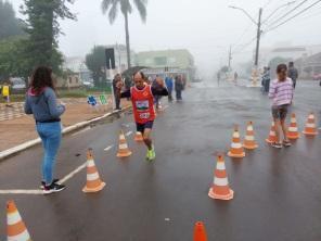 Feriado do dia do trabalho com rústica pelas ruas de Cruz Alta