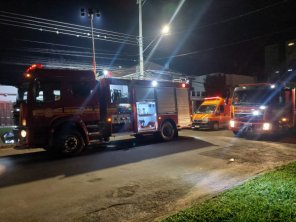 NOITE DO SÁBADO>Dois incêndios em residências mobilizam bombeiros em Cruz Alta