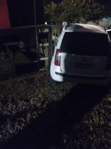 Acidente entre trem e veículo é registrado na madrugada desta terça-feira