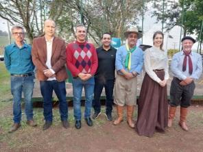 Chegada da Chama Crioula e início dos festejos farroupilhas em Cruz Alta