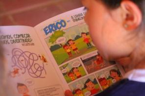 Gibi Turminha do Erico  entregue aos alunos da Escola Marcos Freire na Seival
