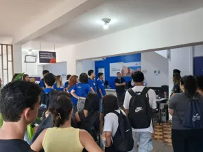 Jovens aprendizes do Senac realizam visita técnica à Sala do Empreendedor