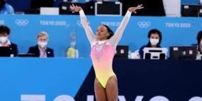 Rebeca Andrade fica em 5° lugar na final do solo na ginástica artística