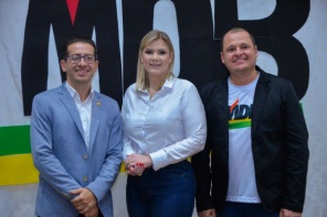ELEIÇÕES > MDB de Pejuçara oficializa reeleição de Flaviana Brandemburg Basso