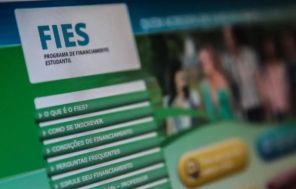 Estudantes já podem renegociar dívidas do Fies
