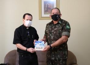 Padre Silvio Mazzarolo recebeu a visita do Comandante da AD/3 nesta quinta