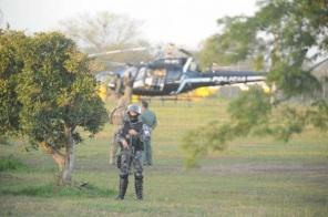 Megaoperação transfere 18 líderes de facções para prisões federais no RS