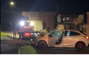 Grave acidente derruba poste e interdita viaduto da Lomba em Cruz Alta