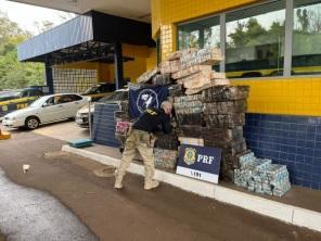 PRF apreende mais de uma tonelada de maconha em caminhão clonado em Cruz Alta