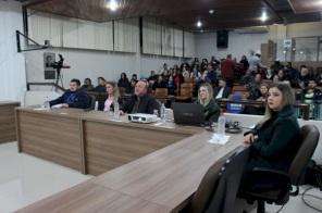 Fórum sobre sustentabilidade e resíduos foi realizado na Câmara de Vereadores
