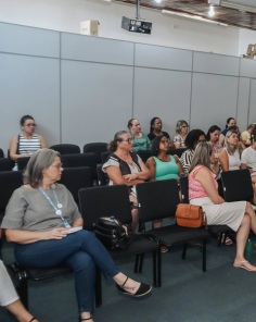 ANO LETIVO-PREPARAÇÂO> Diretores das EMEFs e EMEIs participam de reuniões