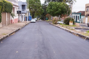 PRA FRENTE CRUZ ALTA> Primeiro quarteirão da General Câmara ganhou asfalto