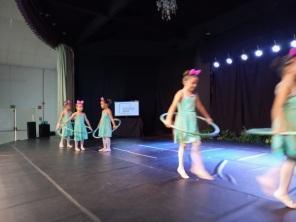Bom público no espetáculo formatura do núcleo de dança da casa de cultura
