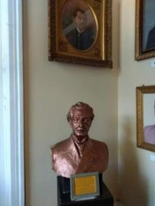 Ex-prefeito Vilson Roberto se manifesta sobre Prédio da Prefeitura