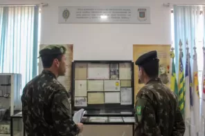 Comandante da 3ª Divisão de Exército visita a EASA em Cruz Alta