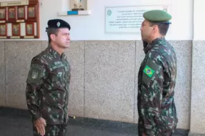 Comandante da 3ª Divisão de Exército visita a EASA em Cruz Alta