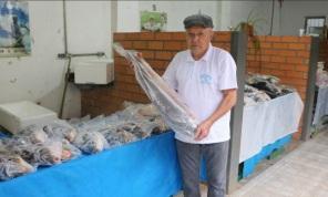 Feira do Peixe inicia com excelente movimento; vendas seguem até sexta