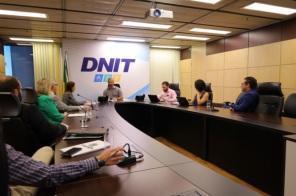 Prefeita Paula se reúne com Diretor do DNIT para tratar melhorias na BR-158