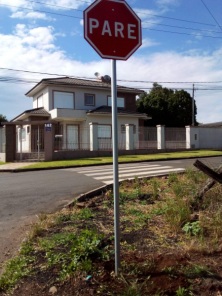 TRÂNSITO> Bairro Independência recebe nova sinalização